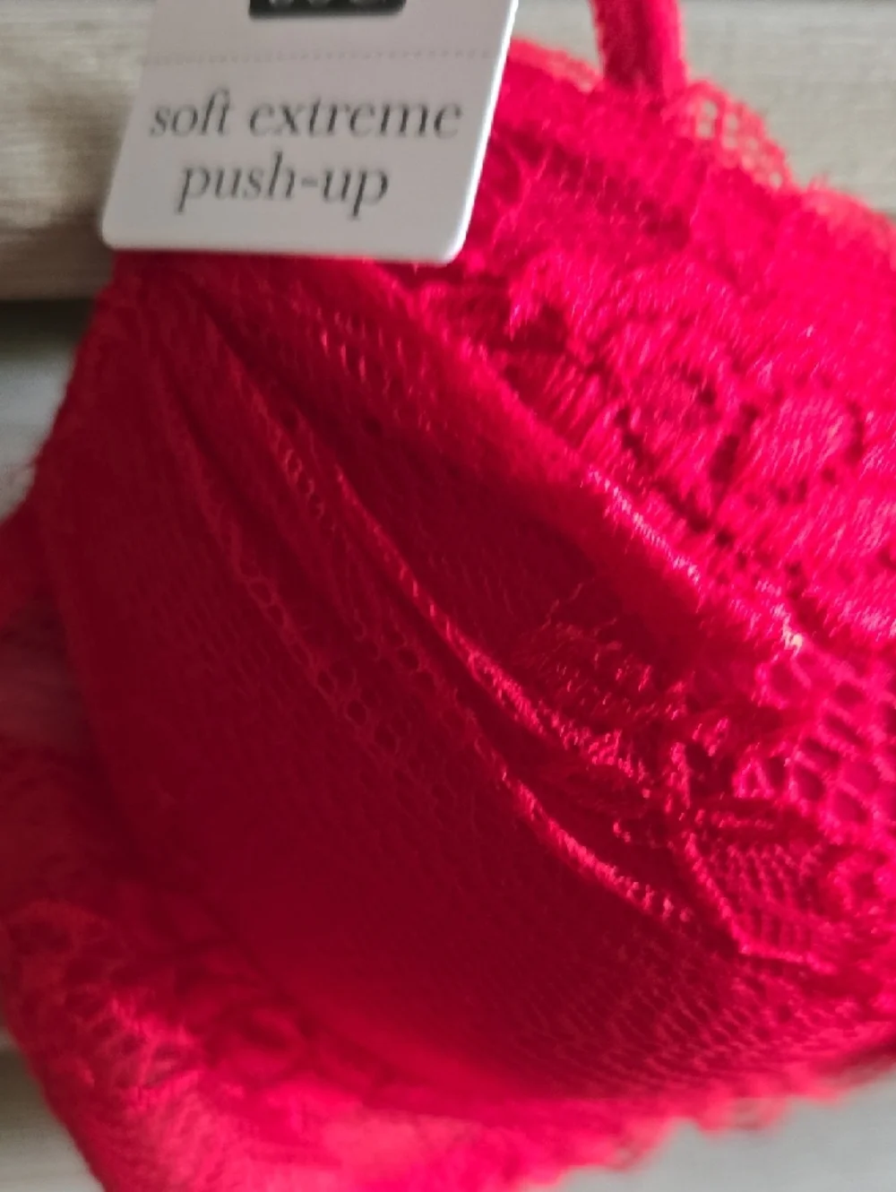 Rene Rofe Red Lace Push-Up Bra . - Picture 5 of 11